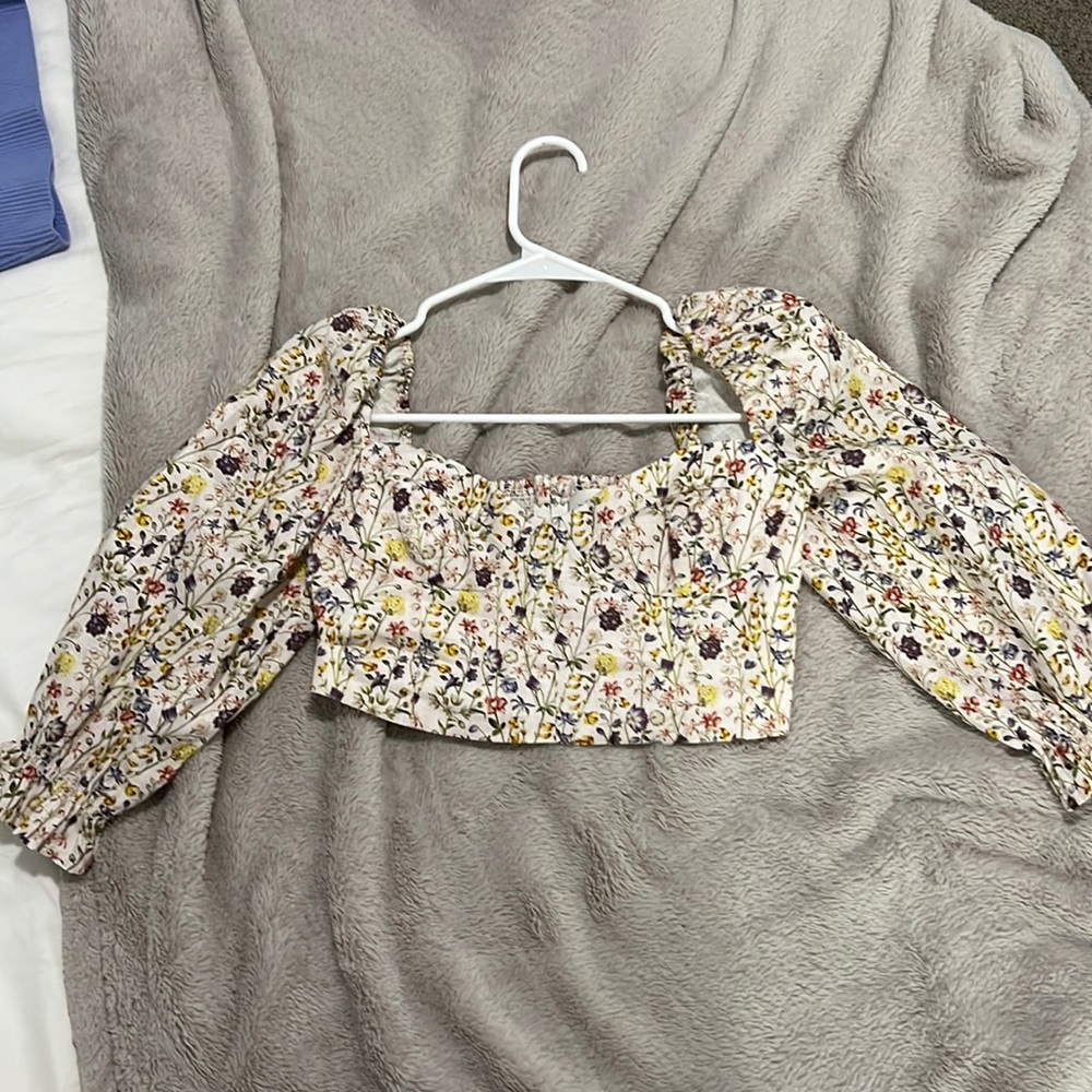 Wilfred floral puff sleeve top